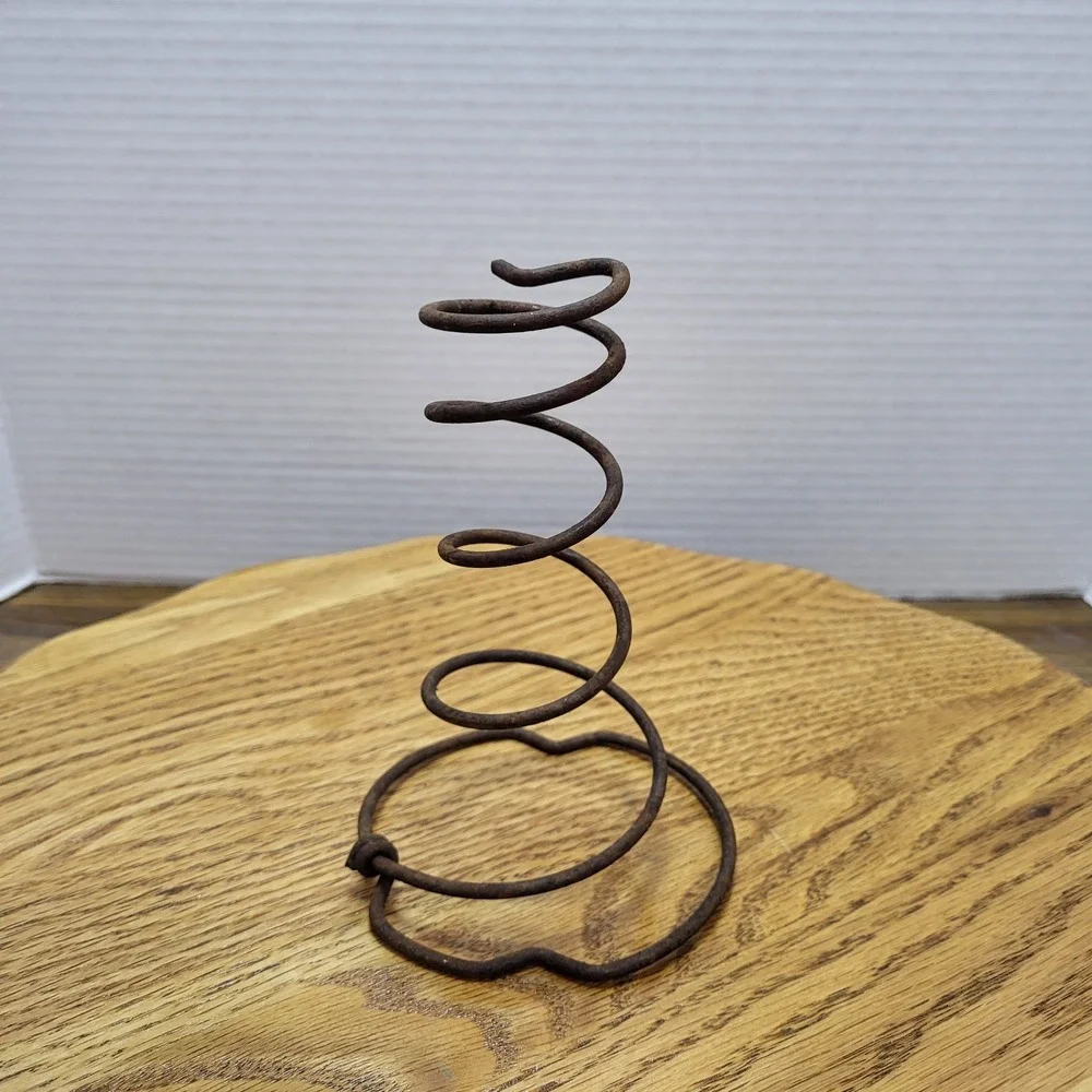 VTG Rusty Cyclone Tornado Metal Coil Old Bed Springs Lot Of 6 Pc. 7